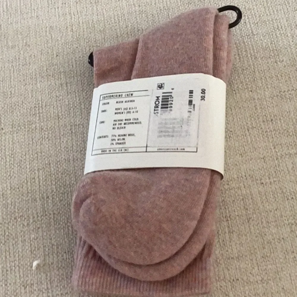 AMERICAN TRENCH The Supermerino Crew Socks, BLUSH HEATHER, size 6-10, NWT